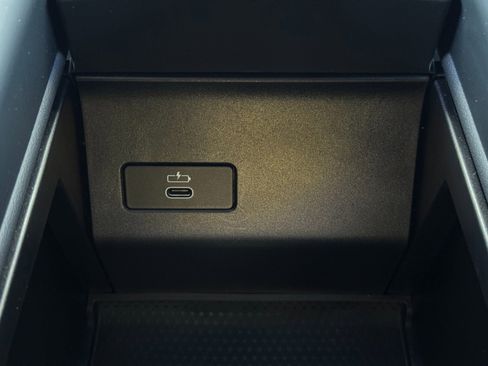 Used 2024 BMW X5 sDrive40i w/ M Sport Package RWD image 31