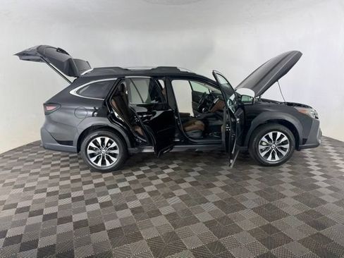 Used 2023 Subaru Outback Touring w/ Tech Package 3 AWD/4WD image 9