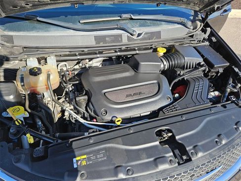 Used 2020 Chrysler Pacifica Touring-L image 29