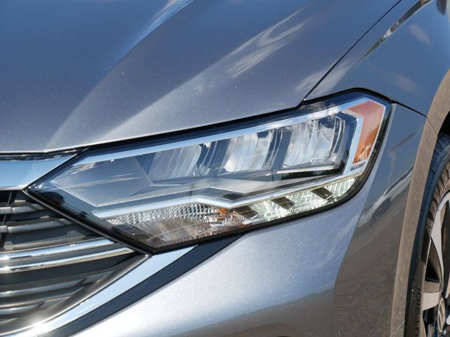Certified 2024 Volkswagen Jetta S FWD image 10