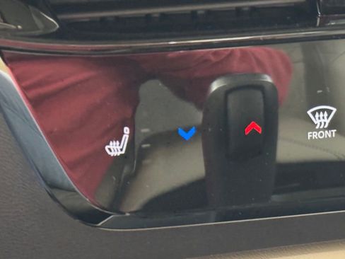 New 2026 Nissan Sentra SL w/ Floor Mat Package FWD image 36