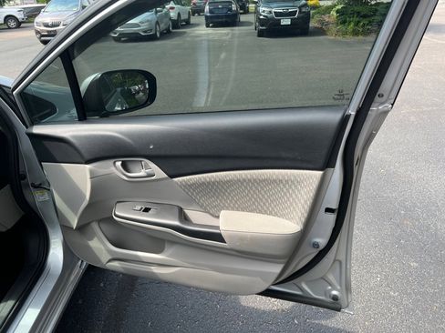 Used 2015 Honda Civic LX image 15