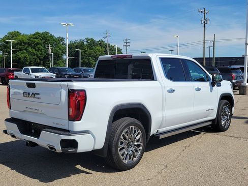 Used 2026 GMC Sierra 1500 Denali Ultimate AWD/4WD image 4