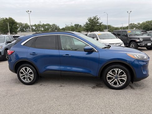 Used 2022 Ford Escape SEL AWD/4WD image 4