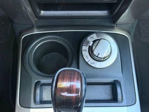 Used 2022 Toyota 4Runner Limited AWD/4WD image 19