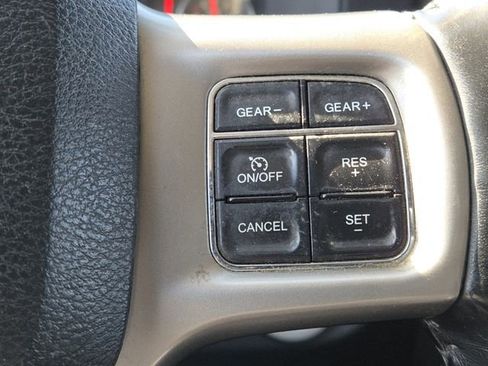 Used 2013 RAM 1500 Laramie w/ Convenience Group image 14