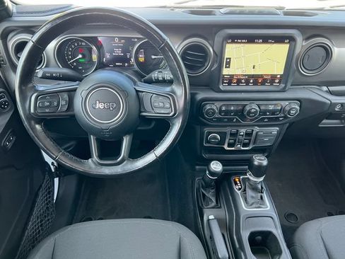 Used 2023 Jeep Wrangler Unlimited w/ Cold Weather Group AWD/4WD image 3