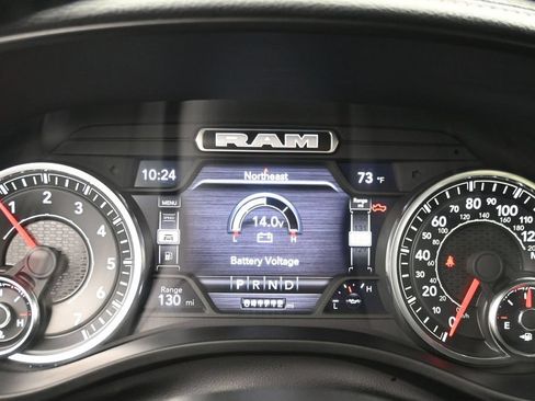 Used 2023 RAM 1500 Laramie AWD/4WD image 16