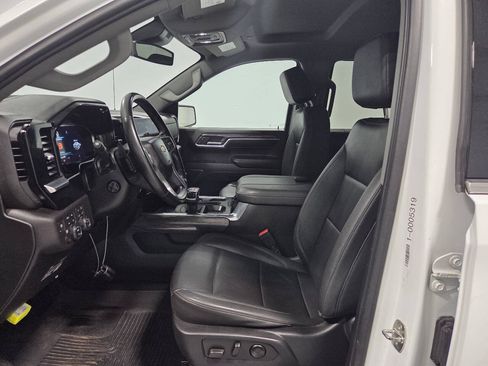 Used 2023 Chevrolet Silverado 1500 LTZ w/ LTZ Convenience Package II AWD/4WD image 10