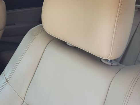 Used 2019 Jeep Grand Cherokee Limited RWD image 15