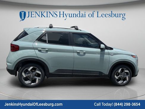 New 2026 Hyundai Venue SEL FWD image 4