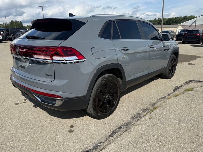 Used 2024 Volkswagen Atlas Cross Sport SE w/ Panoramic Sunroof Package AWD/4WD image 16