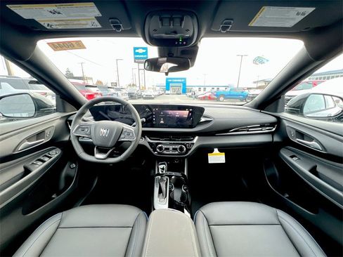 New 2026 Buick Envista Sport Touring image 18