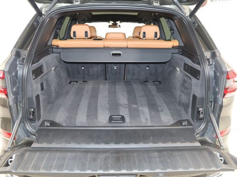 Used 2022 BMW X5 xDrive40i w/ M Sport Package AWD/4WD image 48