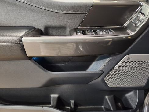 Used 2022 Ford F150 Lariat w/ Equipment Group 502A High image 42