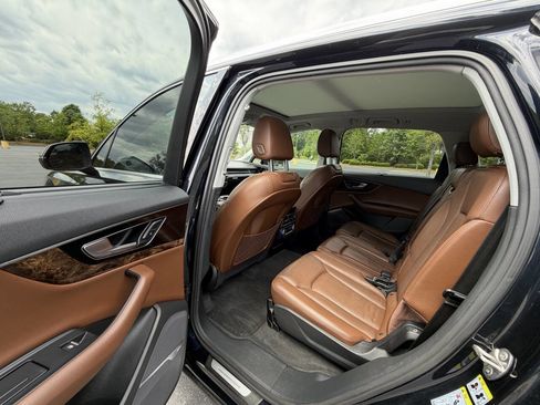 Used 2017 Audi Q7 3.0T Prestige w/ Prestige Package image 13