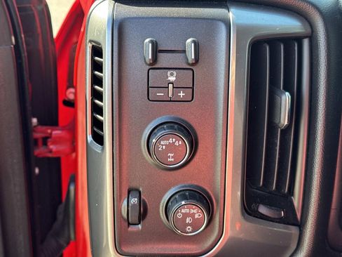 Used 2017 Chevrolet Silverado 1500 LT w/ All Star Edition image 22