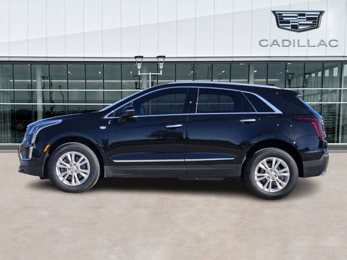 New 2025 Cadillac XT5 Luxury image 3