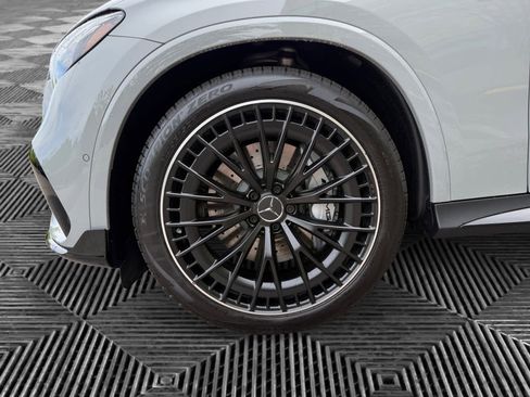 New 2026 Mercedes-Benz GLC 43 AMG 4MATIC image 9