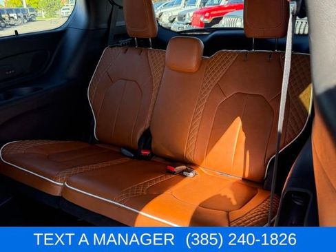New 2026 Chrysler Pacifica Pinnacle image 28