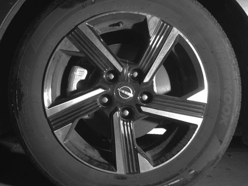 Used 2025 Nissan Sentra SV FWD image 12