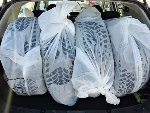 Used 2017 Subaru Impreza 2.0i Premium w/ BSD & Rcta/SRF/Eyesight image 7