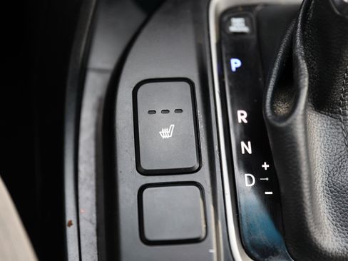 Used 2018 Hyundai Santa Fe Sport w/ 2.4L Value Package 02 image 31