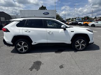 Used 2022 Toyota RAV4 SE w/ Weather & Moonroof Package AWD/4WD video 2