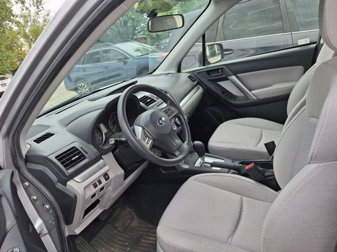 Used 2015 Subaru Forester 2.5i w/ Alloy Wheel Package AWD/4WD image 2