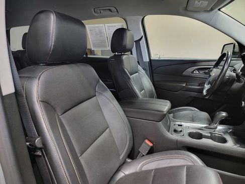 Used 2019 Chevrolet Traverse Premier AWD/4WD image 16
