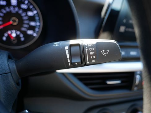 Certified 2024 Kia Forte LXS w/ LXS Technology Package image 31