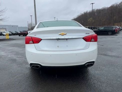 Used 2017 Chevrolet Impala Premier w/ Enhanced Convenience Package FWD image 7