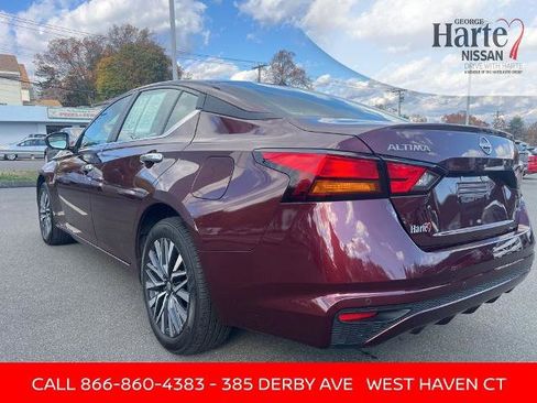 Certified 2024 Nissan Altima 2.5 SV image 3