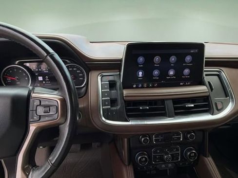 Used 2021 Chevrolet Tahoe High Country w/ Premium Package AWD/4WD image 11