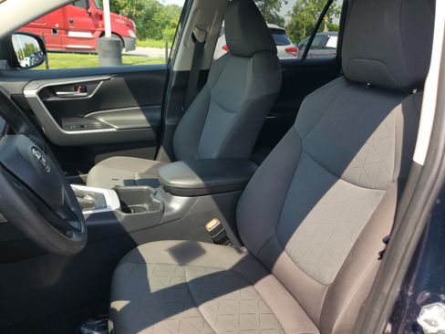 Certified 2025 Toyota RAV4 XLE AWD/4WD image 19