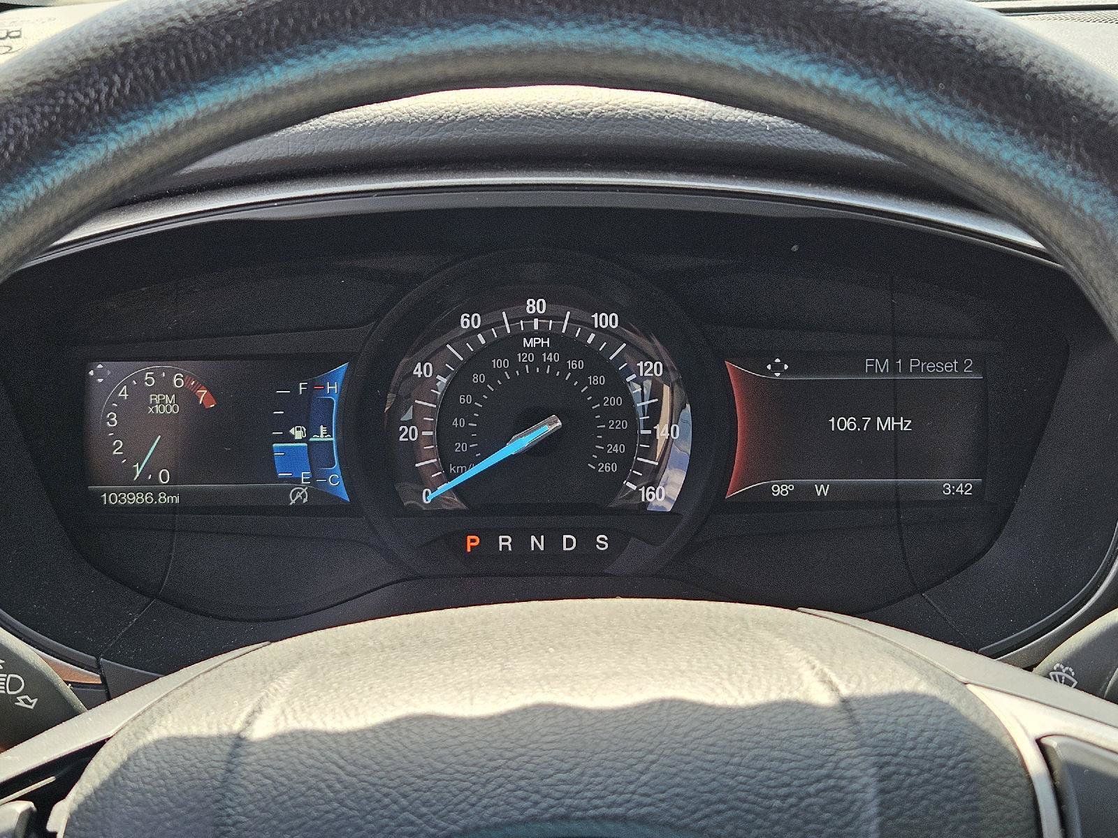 Used 2018 Ford Fusion SE w/ Fusion SE Technology Package FWD image 7