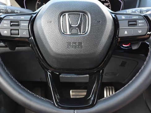 Used 2025 Honda Civic Sport image 28