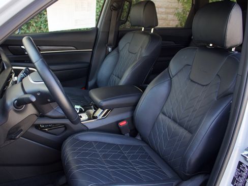 Used 2025 Kia Telluride EX X-Line AWD/4WD image 14