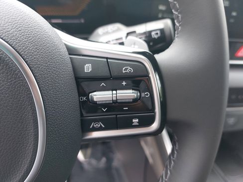 New 2026 Kia Carnival EX image 20