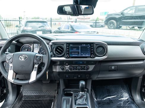 Used 2022 Toyota Tacoma SR5 AWD/4WD image 20