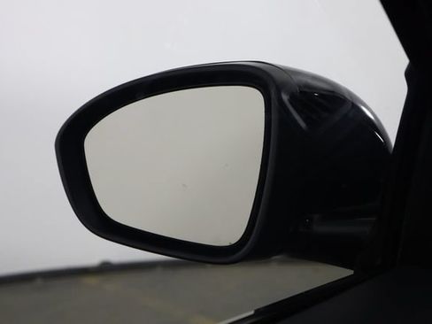 Used 2024 Nissan Altima 2.5 SR w/ SR Premium Package FWD image 35