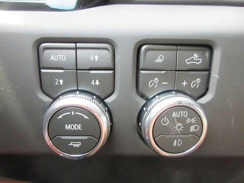 New 2026 GMC Sierra 2500 Denali Ultimate w/ Max Trailering Package AWD/4WD image 18