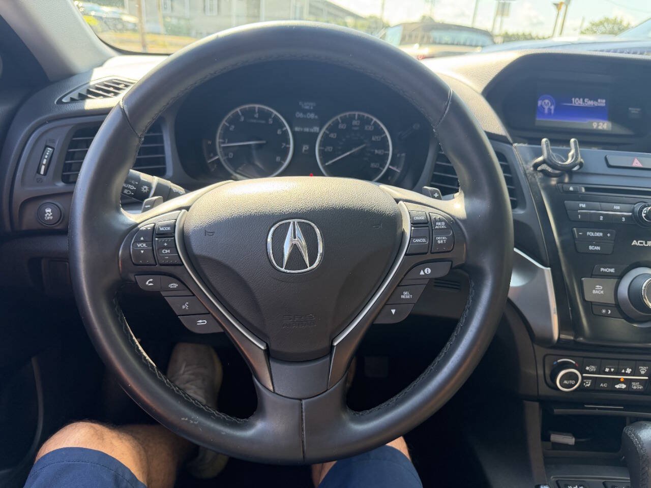 Used 2018 Acura ILX w/ Special Edition Package FWD image 28