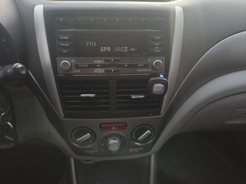 Used 2010 Subaru Forester 2.5X Premium AWD/4WD image 11