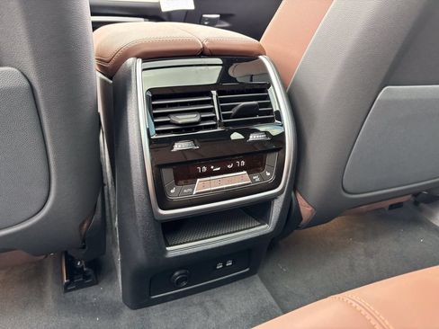 New 2026 BMW X5 xDrive40i w/ M Sport Package AWD/4WD image 31