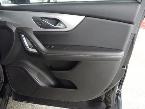 Used 2024 Chevrolet Blazer LT w/ Convenience Package FWD image 25