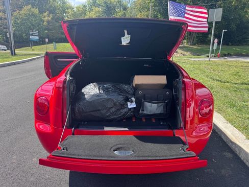 Used 2004 Chevrolet SSR w/ Preferred Equipment Group image 14