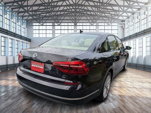 Used 2019 Volkswagen Passat 2.0T Wolfsburg FWD image 3