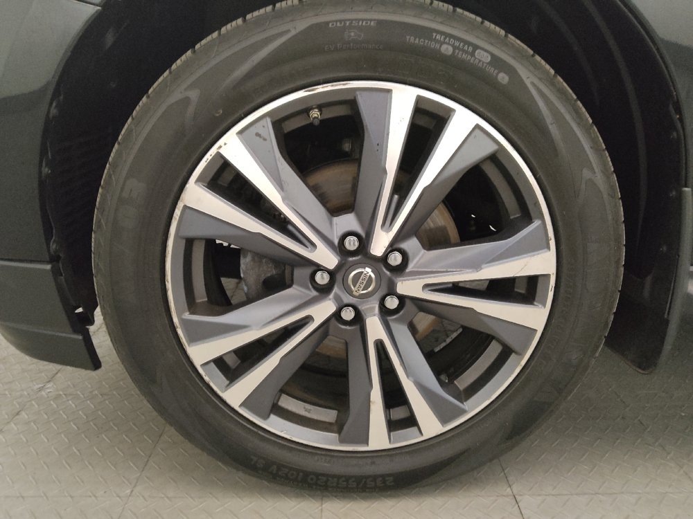 Used 2019 Nissan Pathfinder Platinum FWD image 31