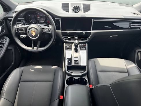 Used 2024 Porsche Macan AWD/4WD image 25
